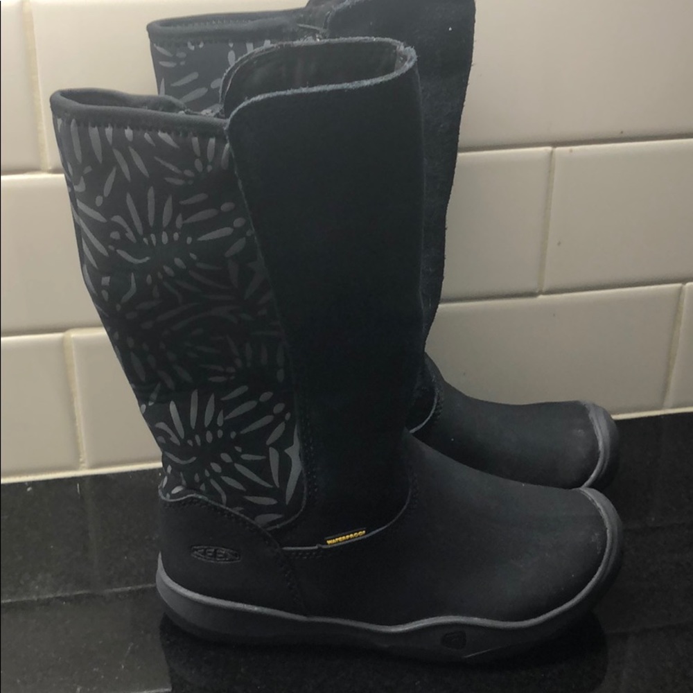 Keen waterproof boots